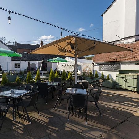 The Littleton Arms Hotel Penkridge Luaran gambar
