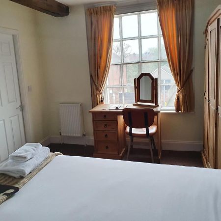 The Littleton Arms Hotel Penkridge Luaran gambar
