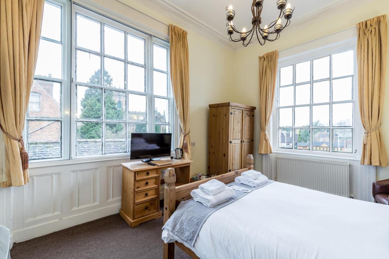 The Littleton Arms Hotel Penkridge Luaran gambar