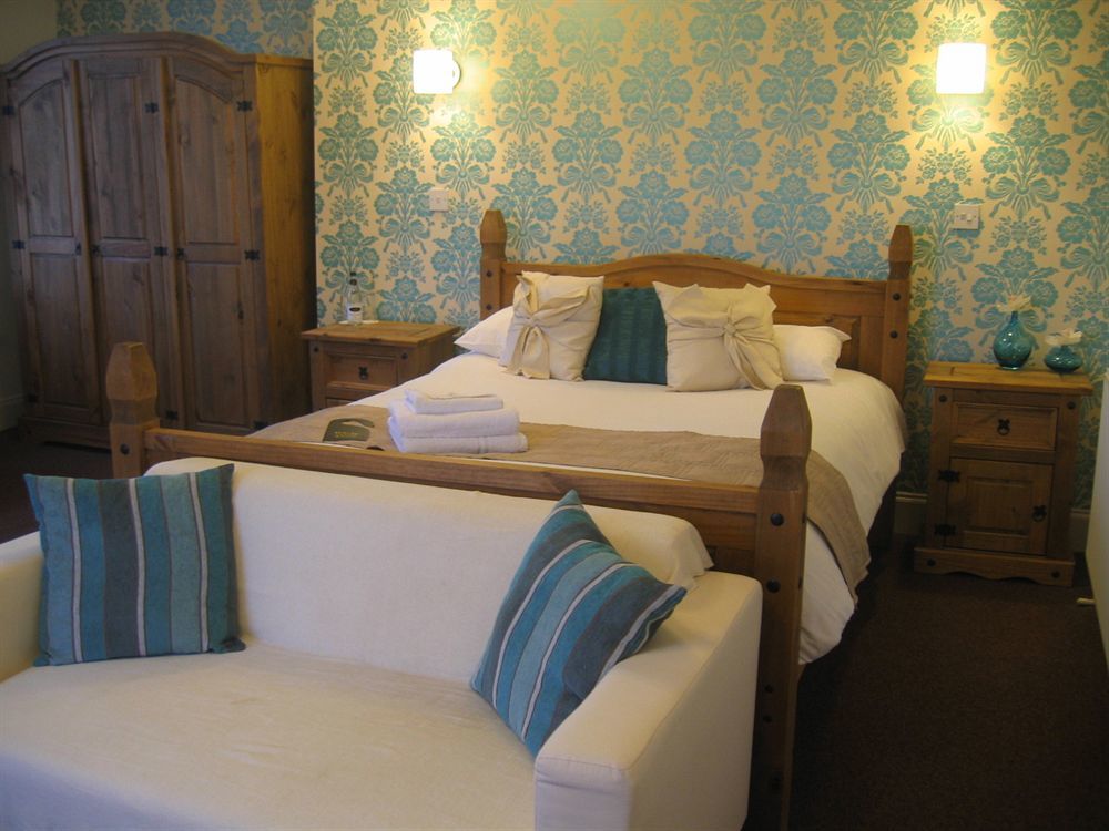 The Littleton Arms Hotel Penkridge Luaran gambar