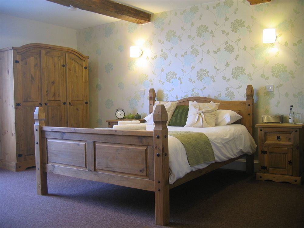The Littleton Arms Hotel Penkridge Luaran gambar
