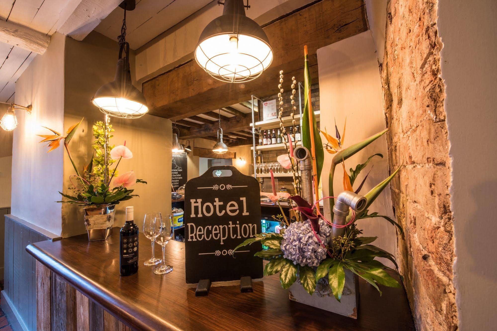 The Littleton Arms Hotel Penkridge Luaran gambar